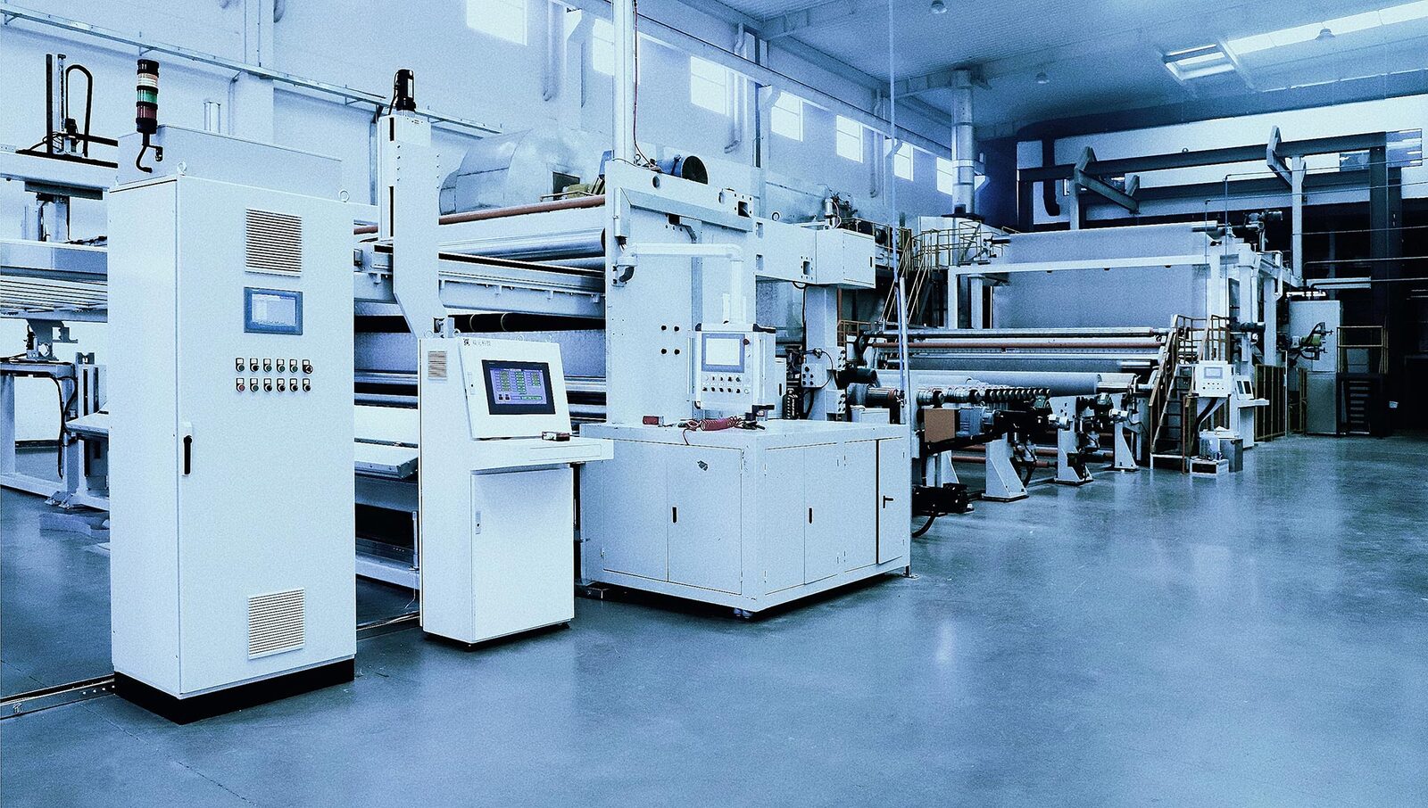 Control station on the nonwoven production line